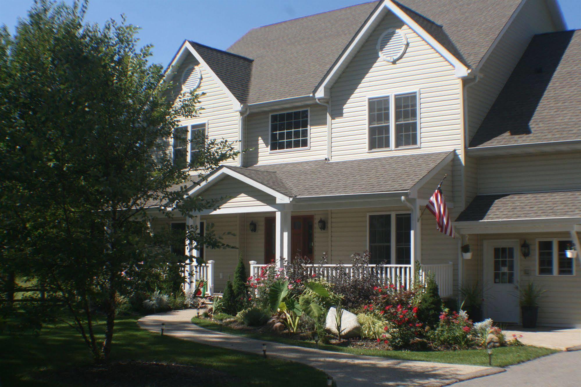 Seven Oaks Bed & Breakfast Lake Geneva Exterior photo