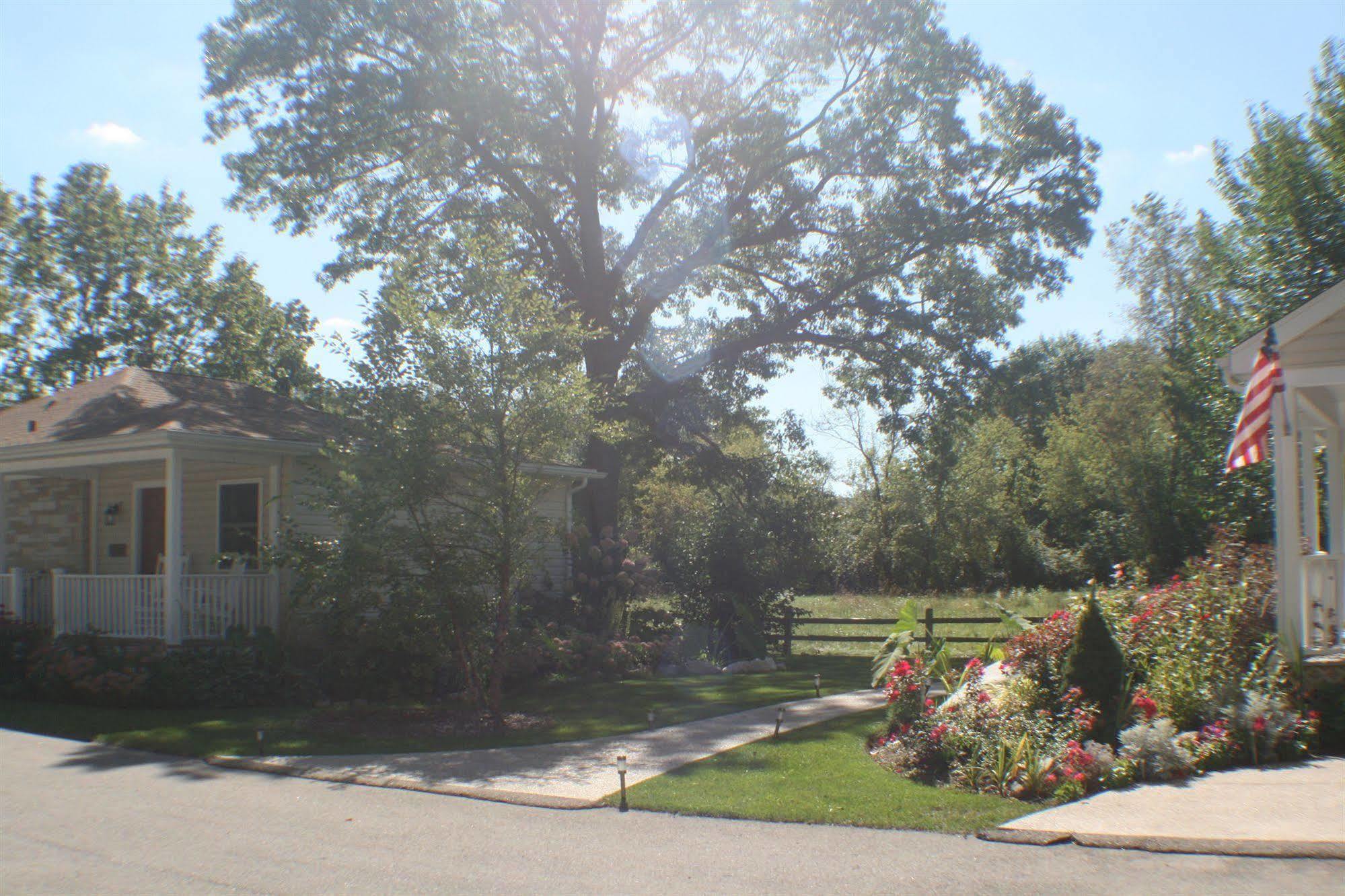 Seven Oaks Bed & Breakfast Lake Geneva Exterior photo